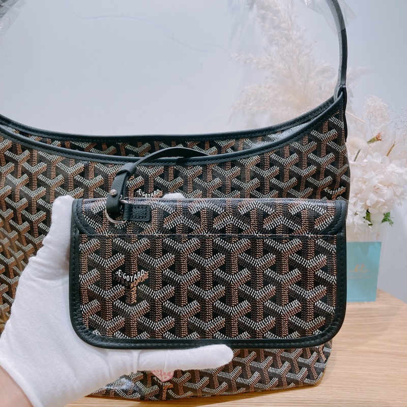 全新戈雅 特別版粉色心心形logo 黑色腋下包 Hobo Bag-8