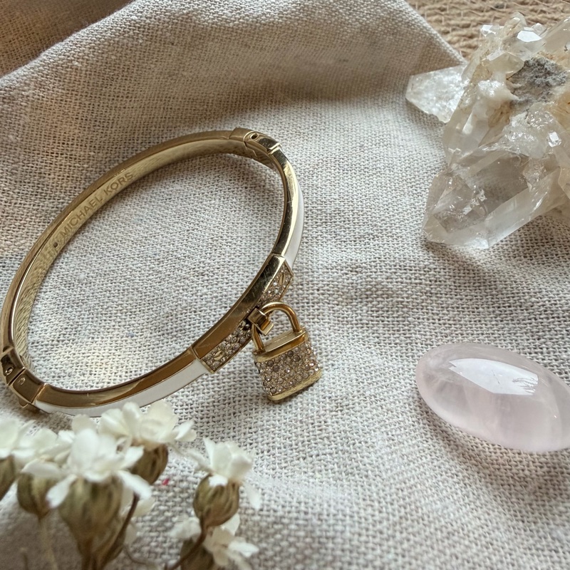 Michael Kors 鑽飾鎖頭手環-4