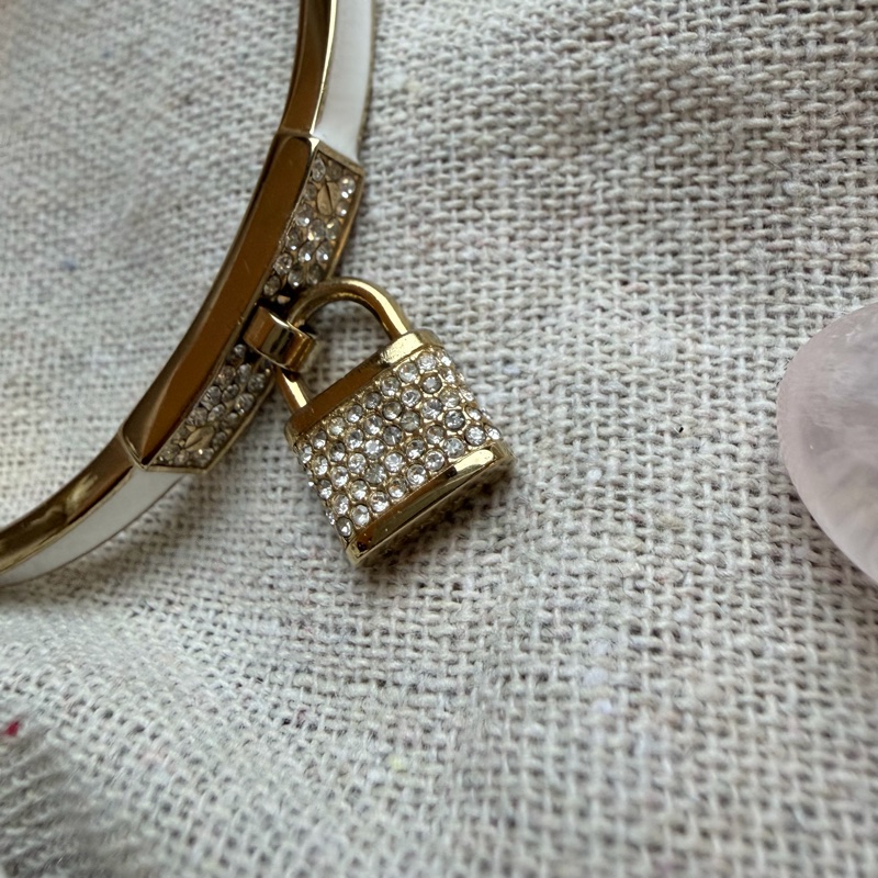 Michael Kors 鑽飾鎖頭手環-5