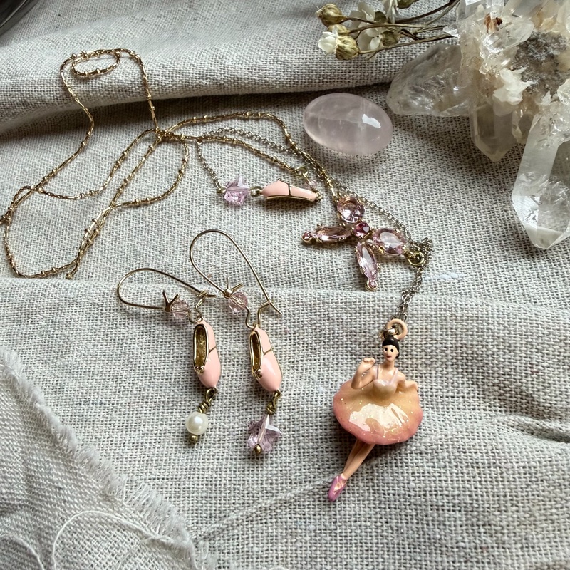 Les Nereides 芭蕾女郎 項鍊+耳環 組合-1