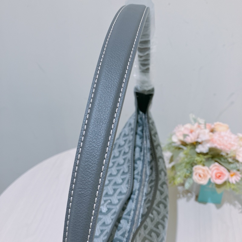 Goyard 戈雅小號經典半月腋下包包心心限量版Sac Hobo Boheme With Heart Logo Limited Edition PM-4