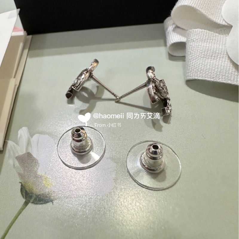 Chanel 24A圖騰雕刻耳環 迷你小尺寸 耳環-4