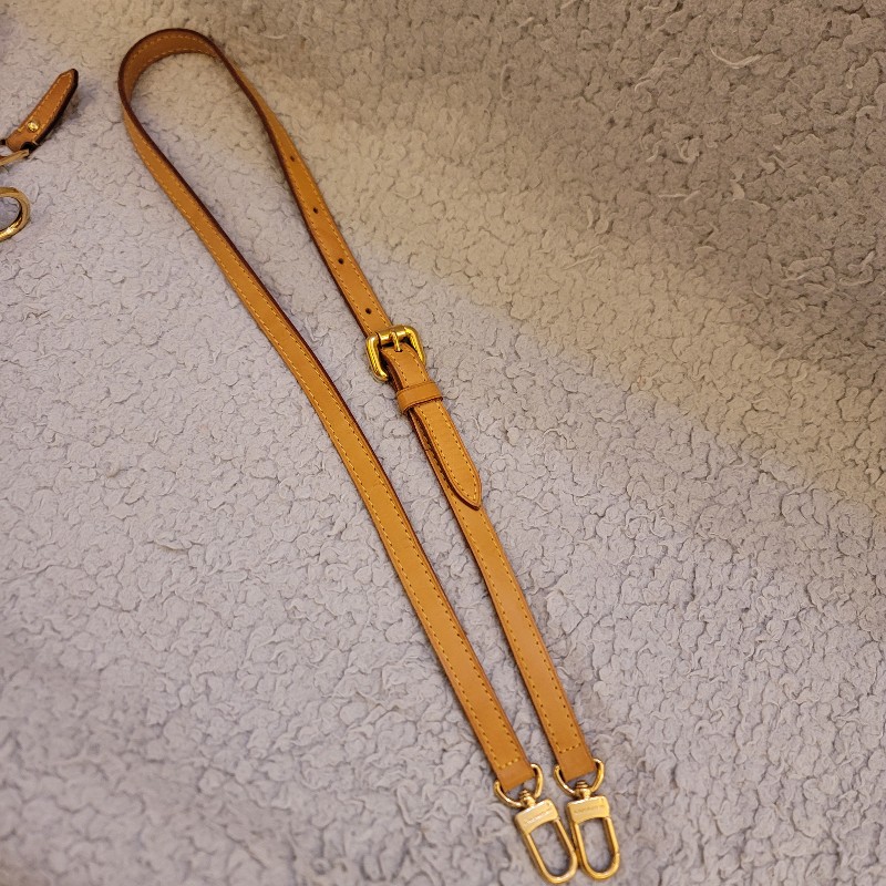 ♥暑假優惠♥LV Estrela 肩背 手提 托特包-40