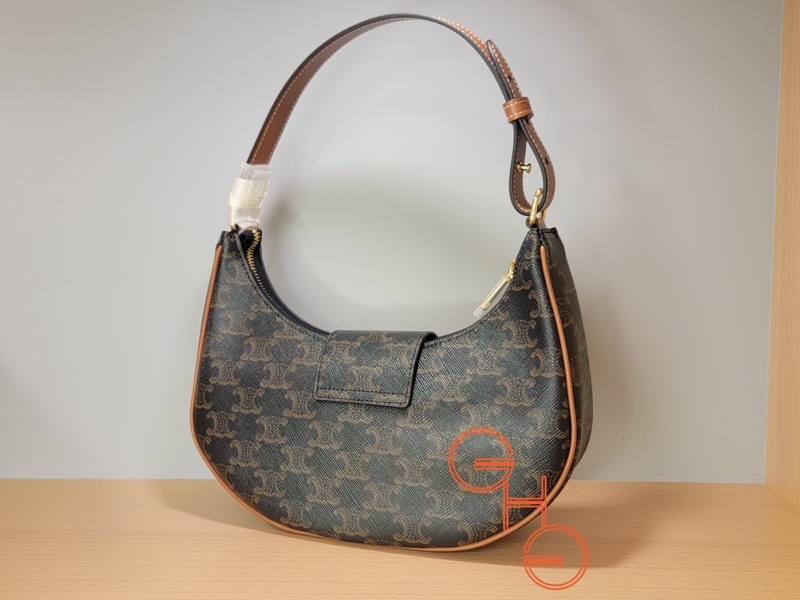 ❌ CELINE MEDIUM AVA TRIOMPHE BAG  ( Brand New )-4