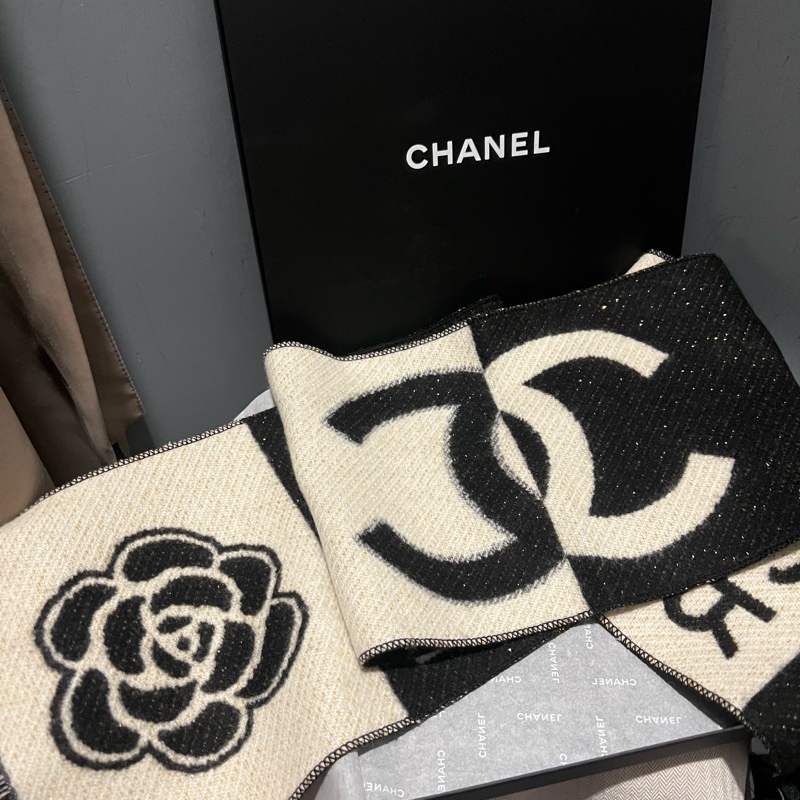 Chanel香奈兒 大雙C logo 拼色 山茶花 圍巾-2