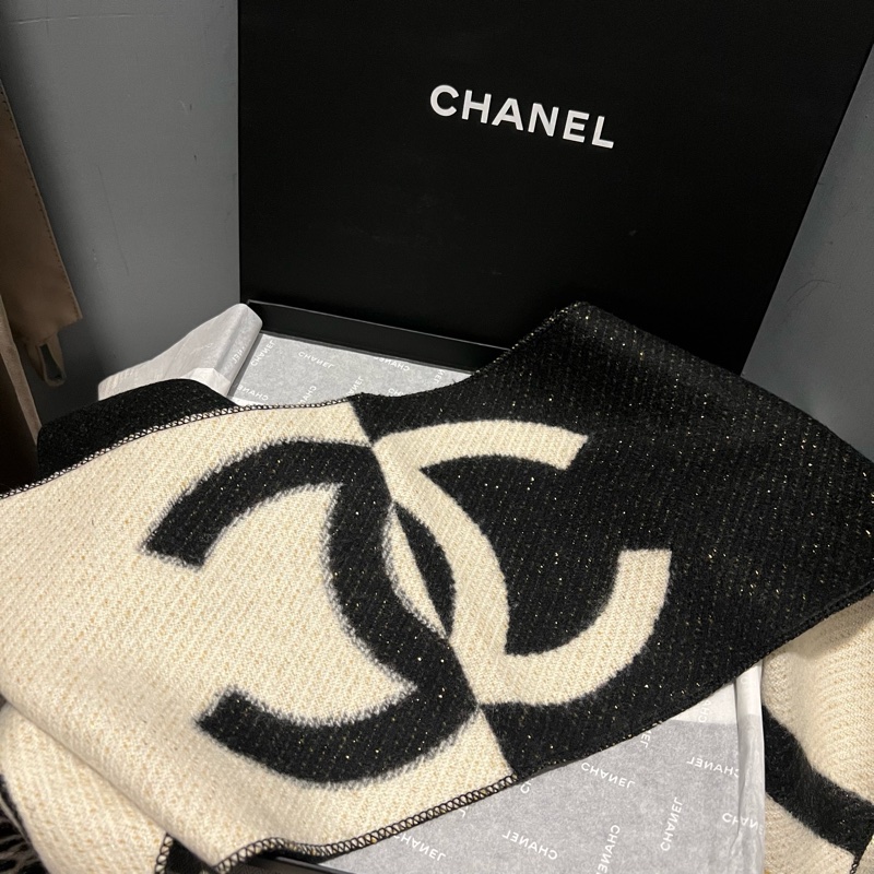 Chanel香奈兒 大雙C logo 拼色 山茶花 圍巾-7