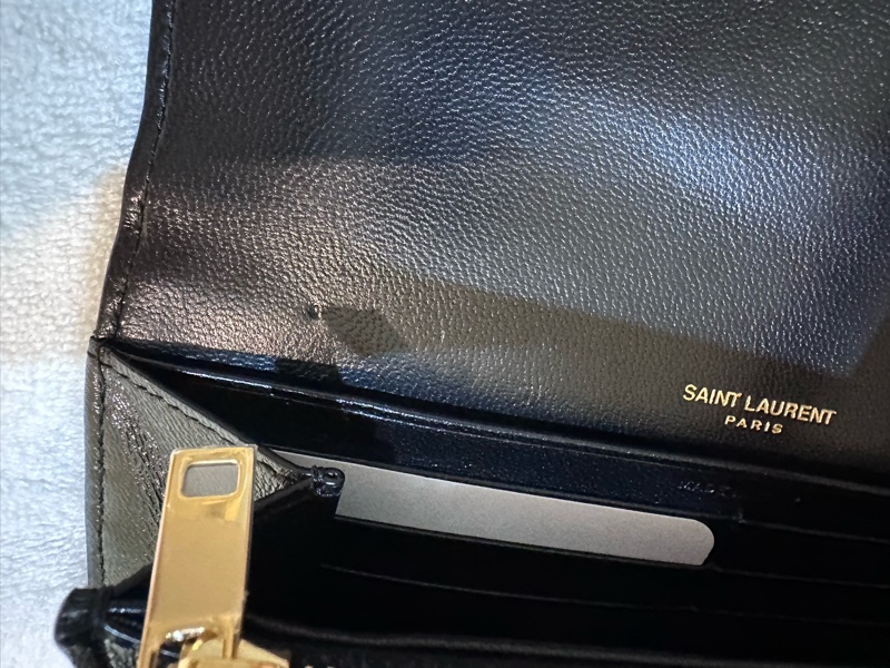 YSL全新CASSANDRE MATELASSÉ小羊皮長夾-16