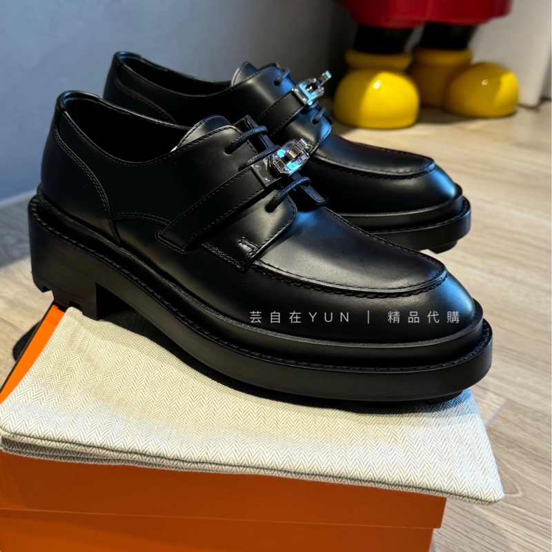 在台現貨🩷愛馬仕 Hermes Kelly 牛津鞋 樂福鞋 皮鞋 黑銀 黃金尺寸:37-0