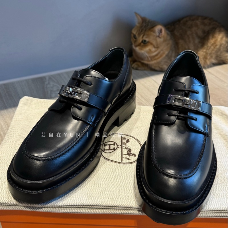 在台現貨🩷愛馬仕 Hermes Kelly 牛津鞋 樂福鞋 皮鞋 黑銀 黃金尺寸:37-2