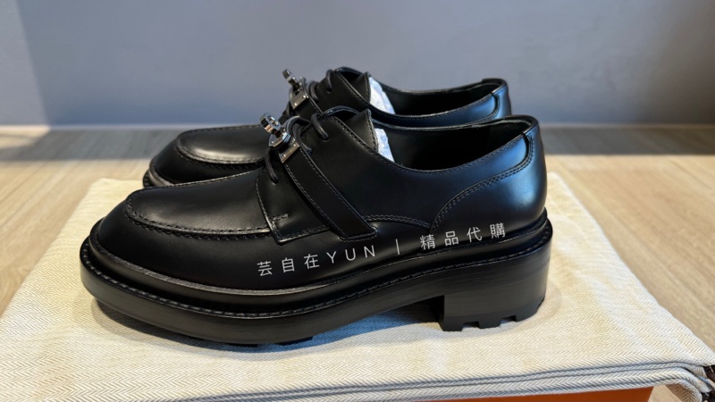 在台現貨🩷愛馬仕 Hermes Kelly 牛津鞋 樂福鞋 皮鞋 黑銀 黃金尺寸:37-3