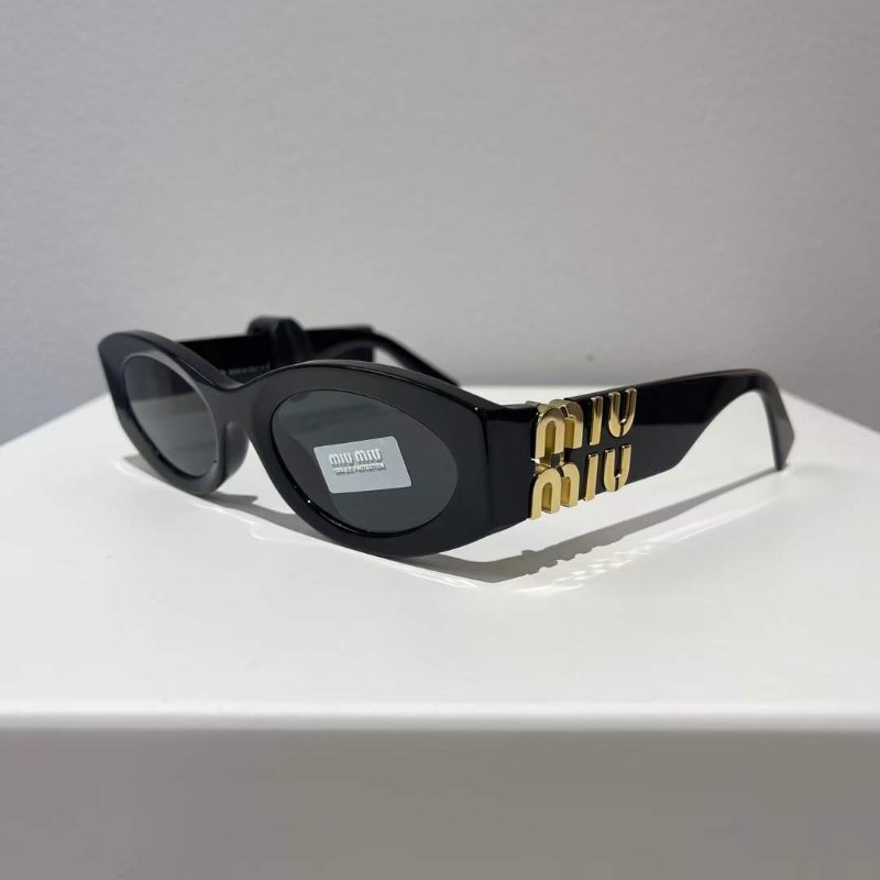 MIUMIU 趙露思同款椭圆形窄框，搭配金屬LOGO太陽眼鏡 全新全配-5