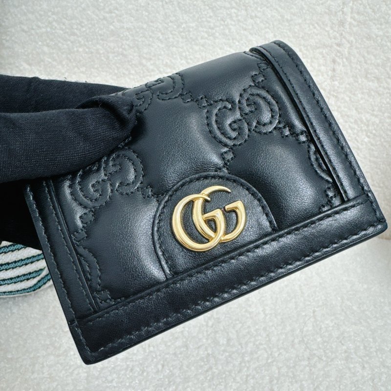GUCCI 經典牛皮GG縫線金釦Matelasse二折卡片短夾-1