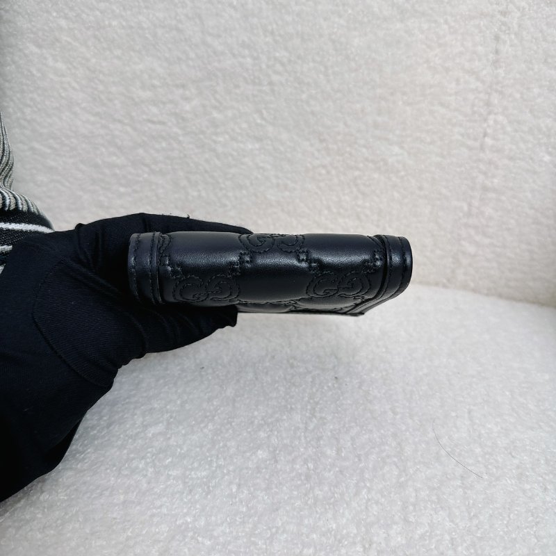 GUCCI 經典牛皮GG縫線金釦Matelasse二折卡片短夾-3