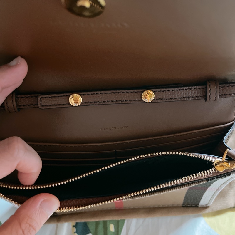 burberry WOC斜背包-8