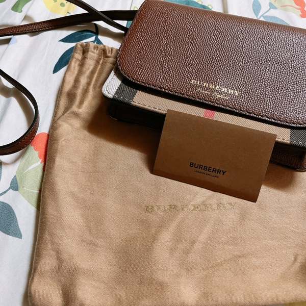 burberry WOC斜背包-10