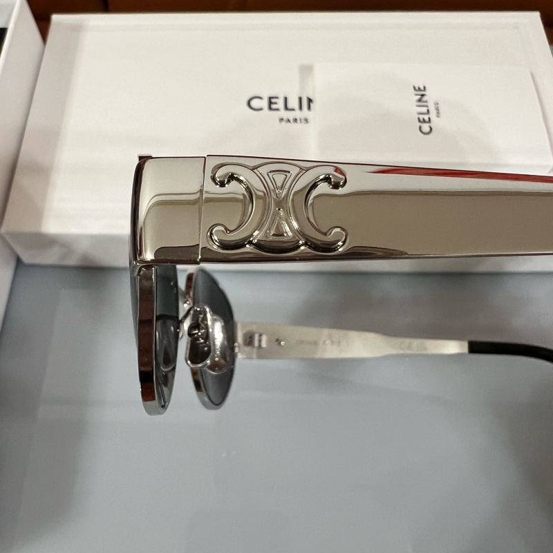 Celine 墨鏡 爆款 Triomphe Metal 01  CL40235U-9