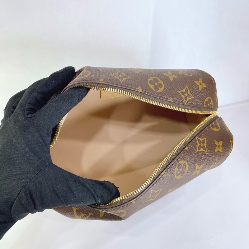 LV(M)洗漱包大款-8