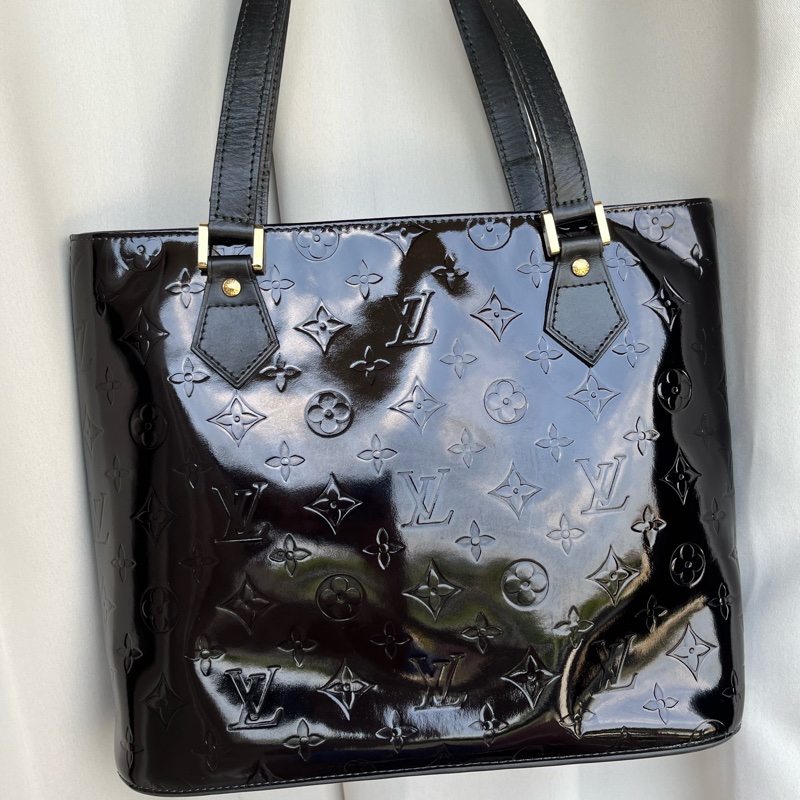 （七夕💌限時大特賣）（實品超美 有防塵袋）LV Vernis 黑老花 手提包 手拿包 皮跟五金都超亮✨-0