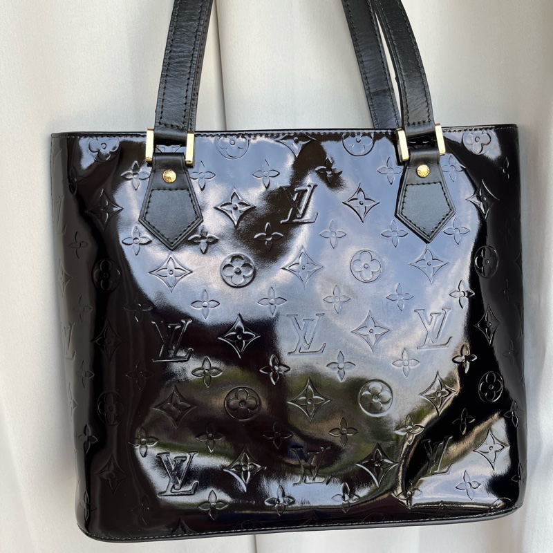 （七夕💌限時大特賣）（實品超美 有防塵袋）LV Vernis 黑老花 手提包 手拿包 皮跟五金都超亮✨-1