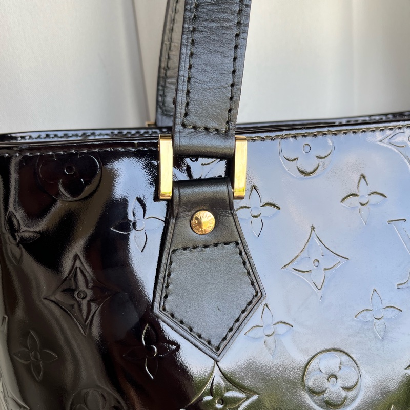 （七夕💌限時大特賣）（實品超美 有防塵袋）LV Vernis 黑老花 手提包 手拿包 皮跟五金都超亮✨-4
