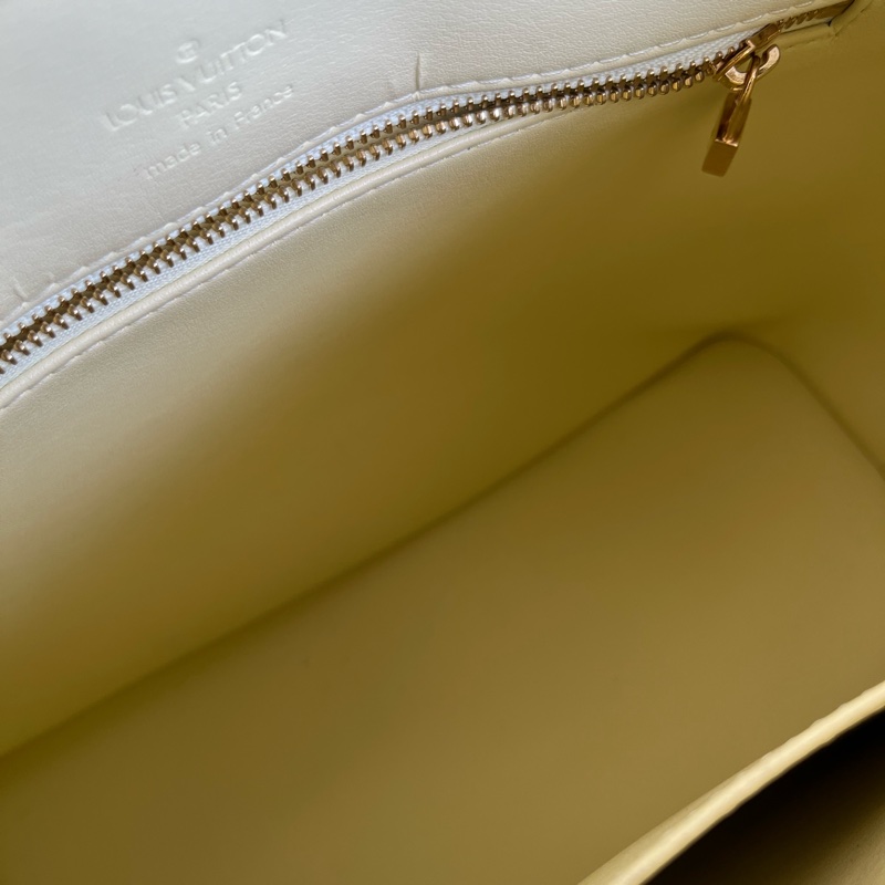 （七夕💌限時大特賣）（實品超美 有防塵袋）LV Vernis 黑老花 手提包 手拿包 皮跟五金都超亮✨-23