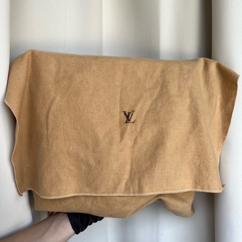 （七夕💌限時大特賣）（實品超美 有防塵袋）LV Vernis 黑老花 手提包 手拿包 皮跟五金都超亮✨-29