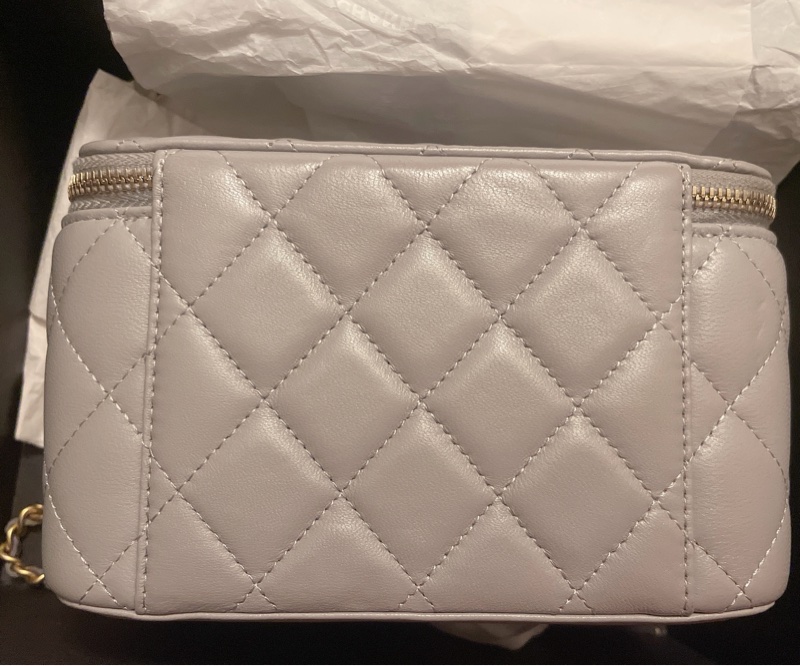 稀有保值款 Chanel灰色金球長盒子 包的logo膜在未撕-1