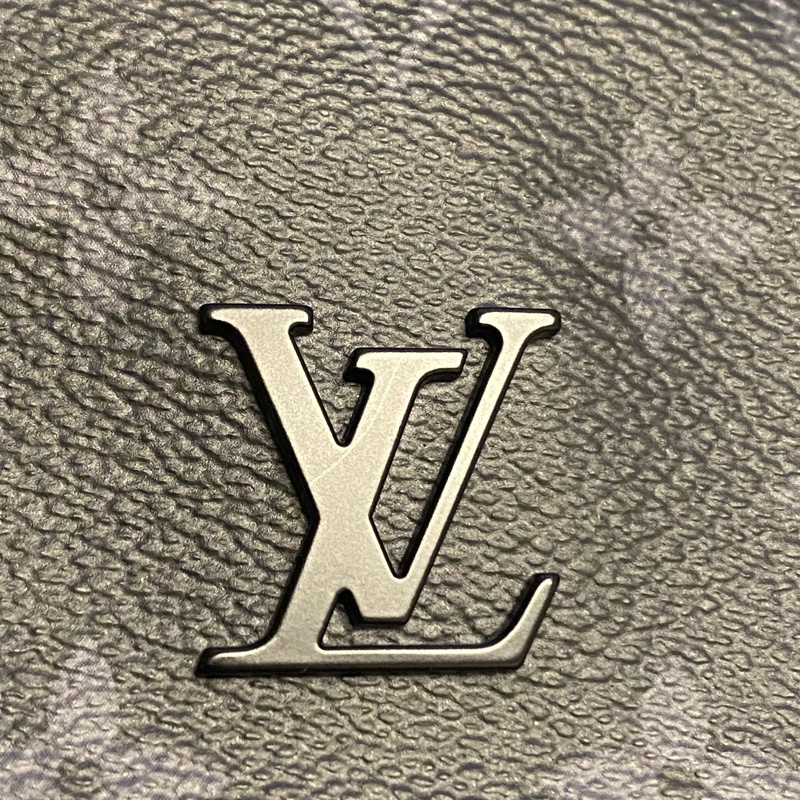 Louis Vuitton LV men’s monogram District Messenger bag 老花斜背包-9