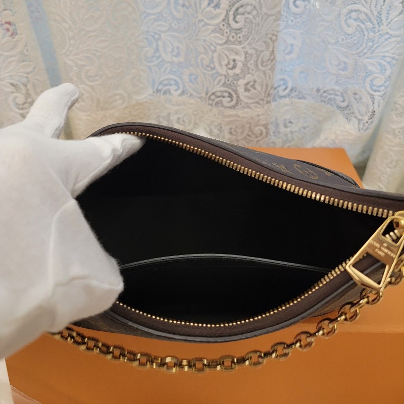 ❤️LV 黑色牛角包-近新閒置品-14