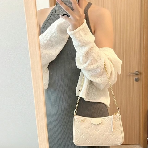 lv easy pouch 仙女包包（售出）