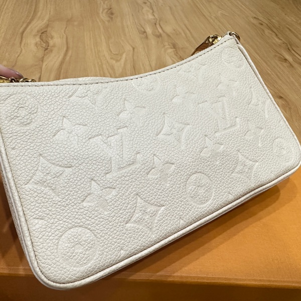 lv easy pouch 仙女包包（售出）-10