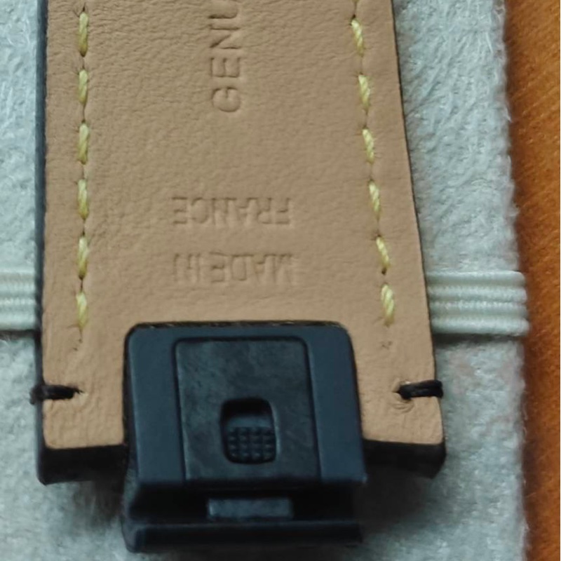 入手困難LV Tambour Monogram 帆布錶帶 稀有棕色扣環-4