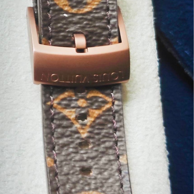 入手困難LV Tambour Monogram 帆布錶帶 稀有棕色扣環-8