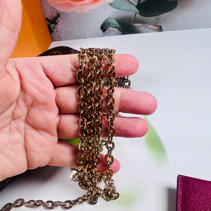 Lv三合一鏈條包-10