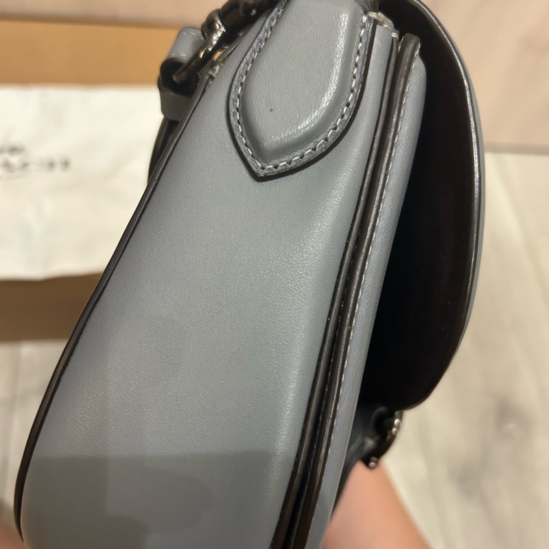（已售出）Coach the beat saddle 霾霧藍馬鞍包-8