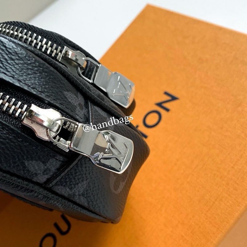 LV Outdoor 黑色 老花 皮革 雙層 拉鍊 斜挎 迷你 隨身包 胸口包 M30755-3