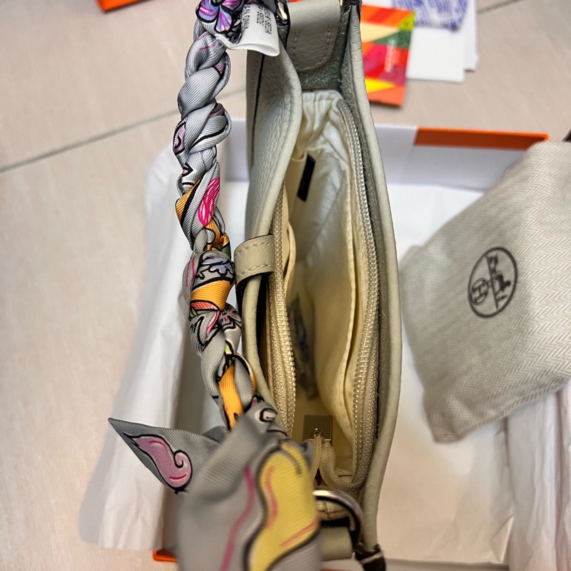 Hermes Mini Evelyne 16 冰晶灰 B刻大全配-7