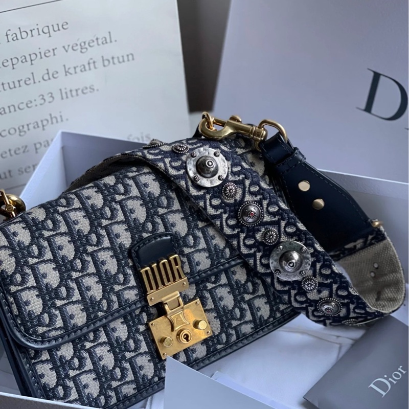 【哥吉拉精品時尚】Dior 老花郵差包 （誠可議🔪勿擾）-0