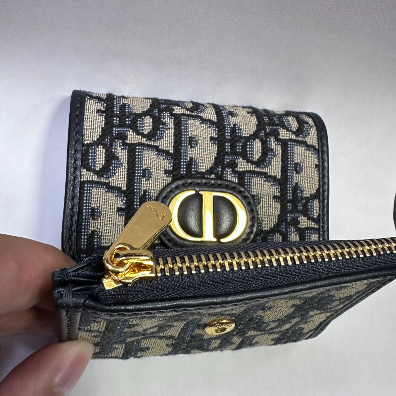Dior MONTAIGNE 藍色緹花布翻蓋三折短夾(4卡)-13