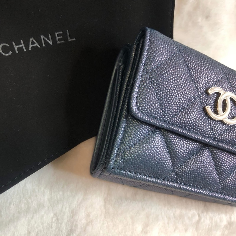 CHANEL 💫 荔枝 牛皮 珠光 三折 短夾-1