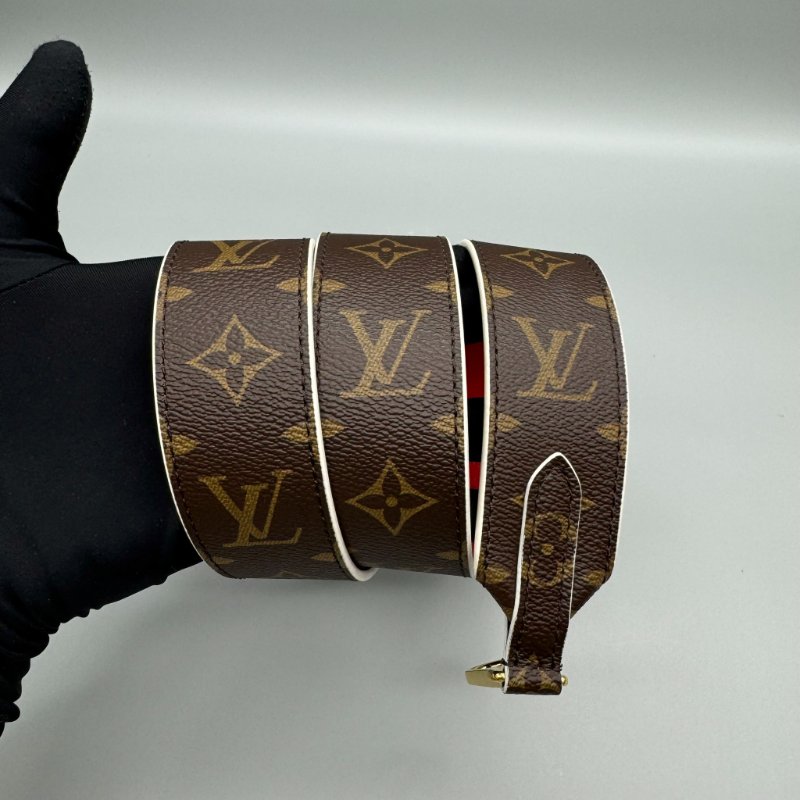 LV 老花寬肩帶-1