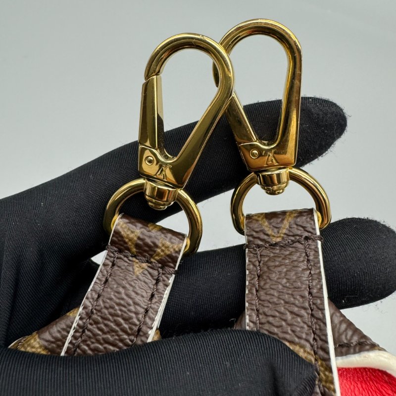 LV 老花寬肩帶-5