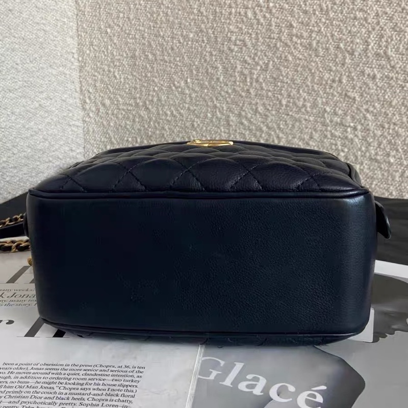 Chanel 26開 手提 斜背 相機包 前後夾層-4