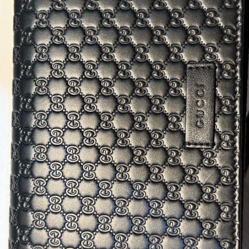 GUCCI經典標誌印花細緻牛皮質感絕佳 可拆斜背式中長夾WOC-9