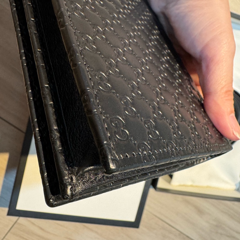 GUCCI經典標誌印花細緻牛皮質感絕佳 可拆斜背式中長夾WOC-16