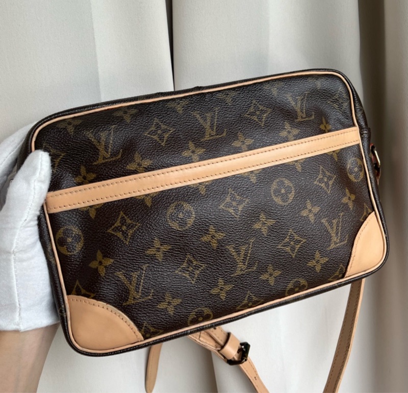 🔥限時特價至7/25🧸LV 單層 相機包 郵差包 男女通用-0