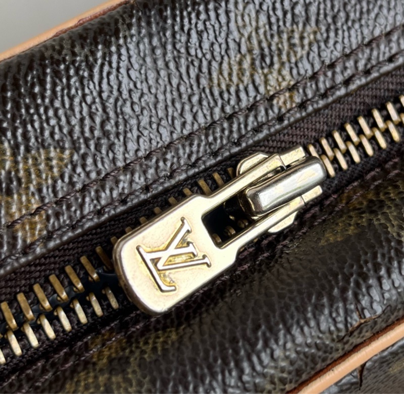 🔥限時特價至7/25🧸LV 單層 相機包 郵差包 男女通用-10