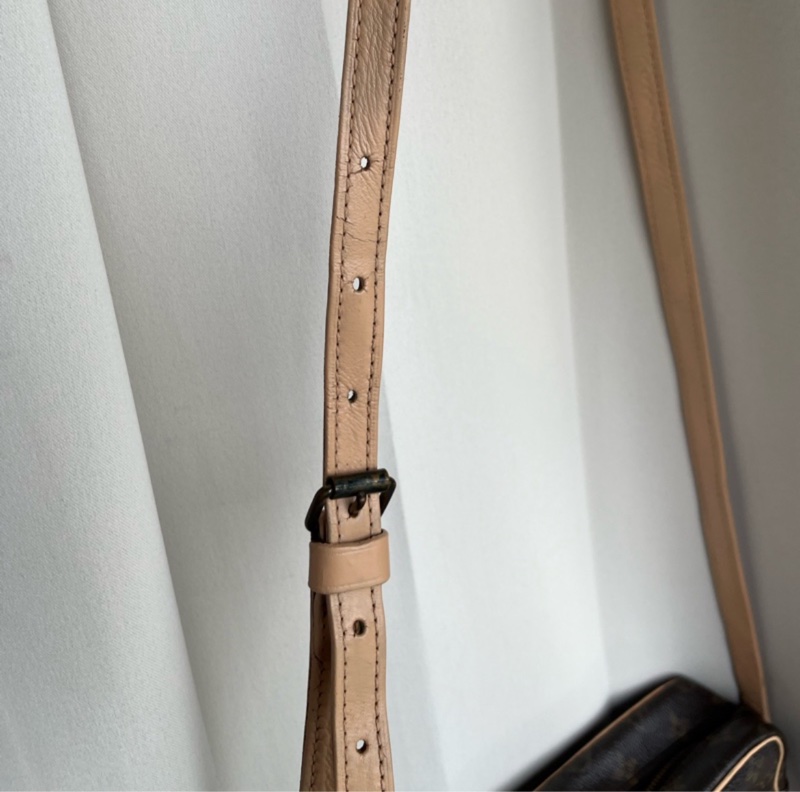 🔥限時特價至7/25🧸LV 單層 相機包 郵差包 男女通用-17