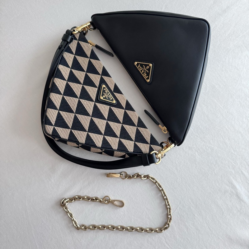 便宜賣PRADA 雙面三角包小牛皮雙子包 附皮背帶與金鍊背帶-0