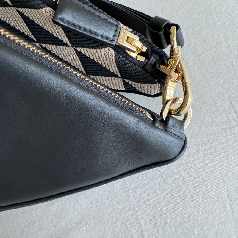便宜賣PRADA 雙面三角包小牛皮雙子包 附皮背帶與金鍊背帶-12